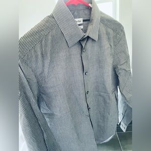 Calvin Klein men’s Dress Shirt Slim Fit Stretch 15 32/33